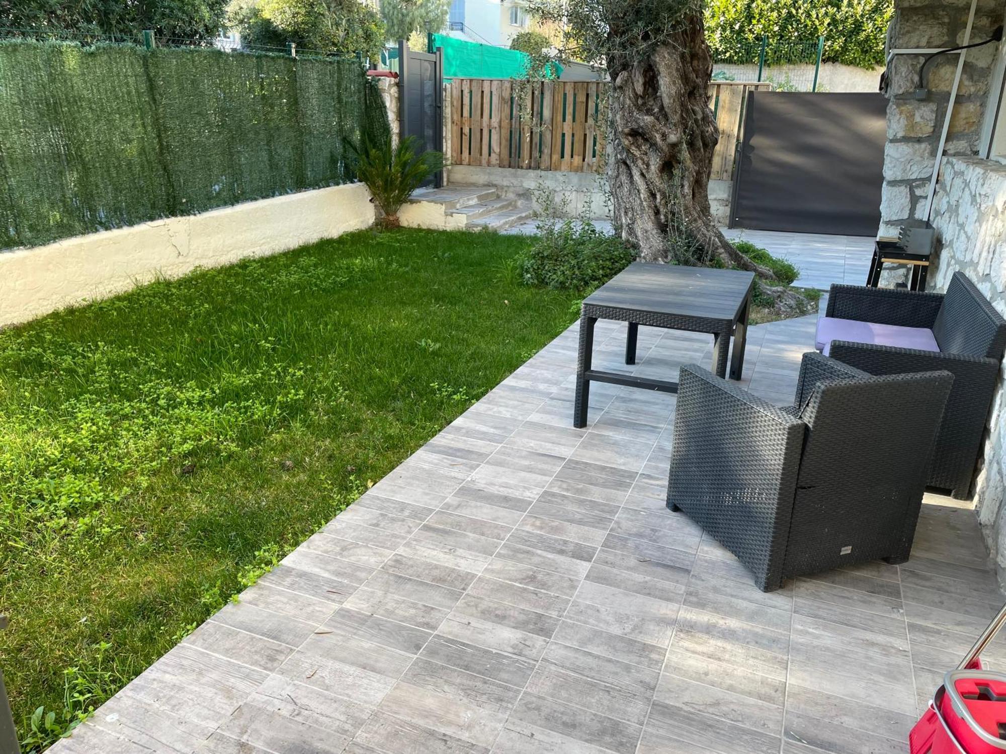 Joli Rez De Jardin 4 Pieces A Cagnes Sur Mer Eksteriør bilde